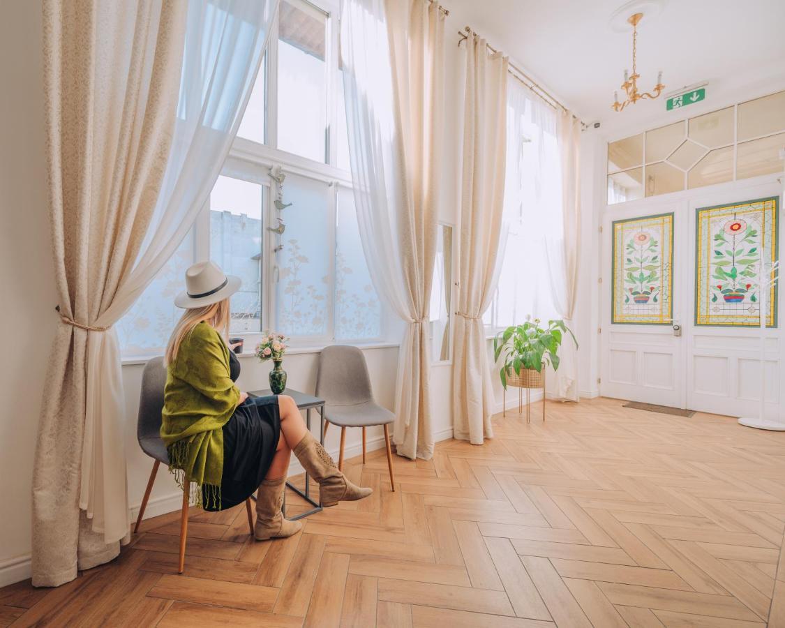 Central Park Apartments Oradea Eksteriør billede